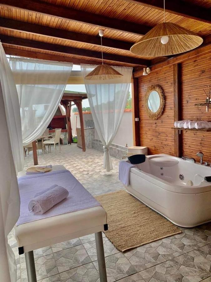 Wood House "Private Spa" Vergia Exterior photo